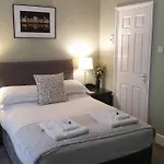 Starlings Guest House