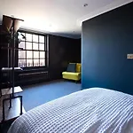Jewel Of Kemptown - Luxury Townhouse, Sleeps 9