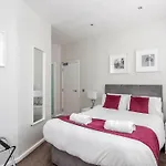 Roomspace Serviced Apartments - Princes House