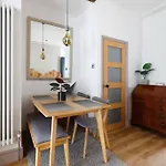 Stunning 2 Bedroom Flat 8Min Walk From The Beach