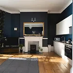 Marine Parade Sea View 2-Bedroom Apartment