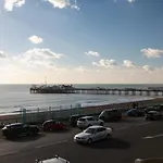 Marine Parade Sea View 2-Bedroom Apartment