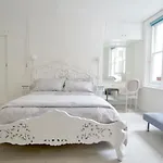 Love Nest