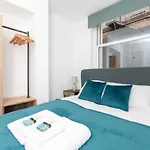 Relaxing Oasis Apartment By The Sea - Double And Sofa Bed
