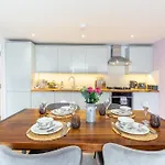 The City Retreat - 1 Bd Flat