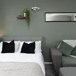 Stunning Studio Flat In The Heart Of Brighton