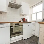 New Steine Apartment - Sea View - By Brighton Holiday Lets