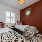 Stunning Modern Space In Hove & Free Parking