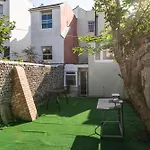 Quality Stay Rooms