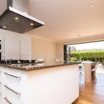 Stunning 5-Bed 3-Bath House Close To The Sea!