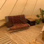 Spindle Tree Glamping Near Brighton
