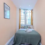 2 Bedroom Flat Next To Brighton Beach