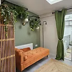 Saltwater Guest House
