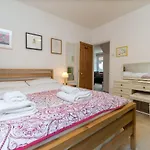 Host & Stay - Shanklin House