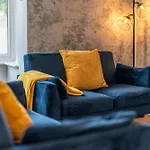 3 Bedroom Apartment By Primal Estates Short Lets In Brighton