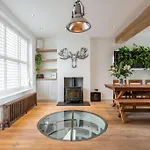 Stylish Townhouse In Vibrant North Laine