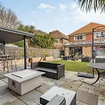 Vallance House