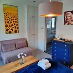 Super King Bedroom With Large Ensuite