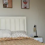 Spacious 4-Bed Apartment In City Centre