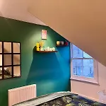 Quirky Maisonette In Hove