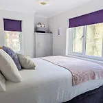 Rock Gardens - By Brighton Holiday Lets