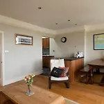 Charming Penthouse Georgian Flat With Sea Views