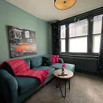 Garden Town Flat Central Accommodating 8 Guests