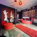 Seafront Party Houses For Hens, Stags & Groups