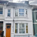 Lovely Brighton Townhouse