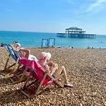 Butler\'S Regency Home By The Sea