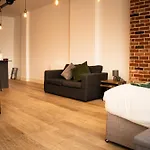 Chic Brighton Studio