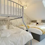 Urban Chic - Loft Style Central Apt 2 To 6 Guest