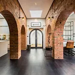 Luxury 3Bdr Conversion W/Private Rooftop Terrace