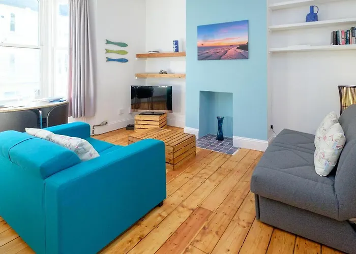 Central Garden Apartment