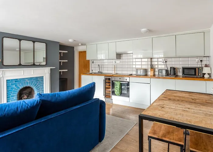 Central Grand Parade Apartment