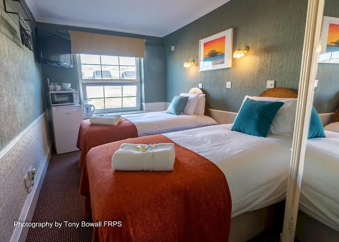 Pass The Keys Room 18 Twin The Gentle Kitty Boutique Suite