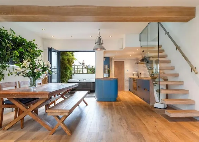 Stylish Townhouse In Vibrant North Laine