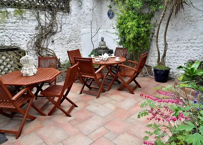 Clifton Cottage - By Brighton Holiday Lets