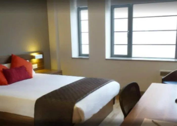 Student Only Ensuite Room