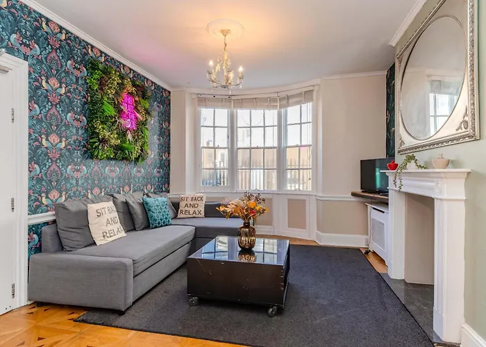 Charles Street Retreat L Blissful Stay For Unforgettable Memories