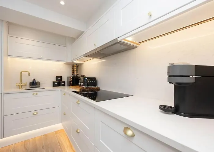 Host & Stay - Brighton Laines House