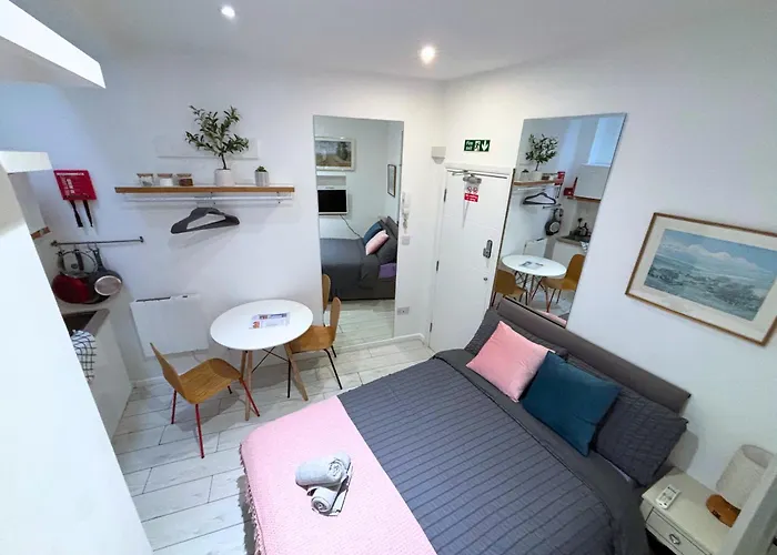 Charm Retreat In Central Brighton- Studio Ap With Kitchenette