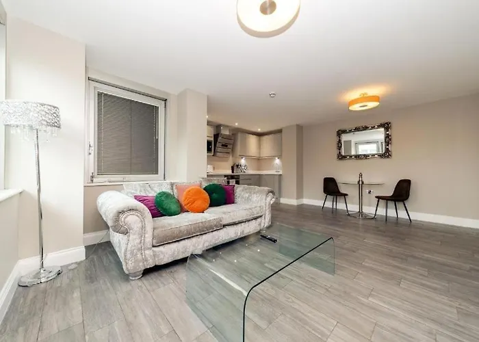 Hazelnut Seafront One Bedroom Bn1Gre29