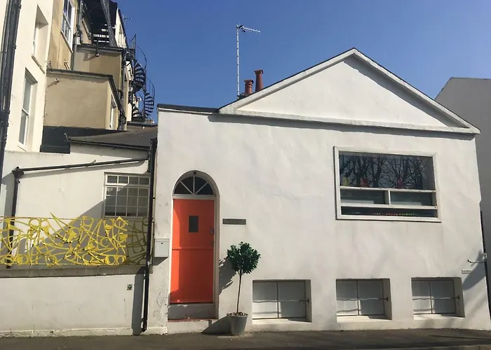 Brunswick Cottage