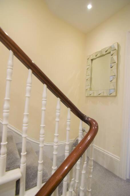 Flash Sale Kempton 2 Bedroom Flat Bn224eat04 *