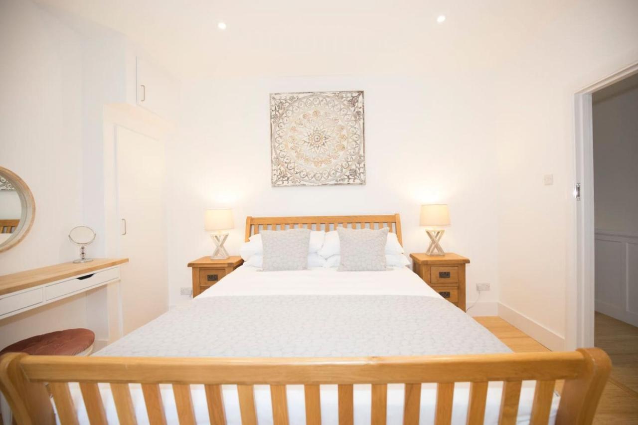 Orchard House-luxury House With Hot Tub Sleeps 12 * Brighton