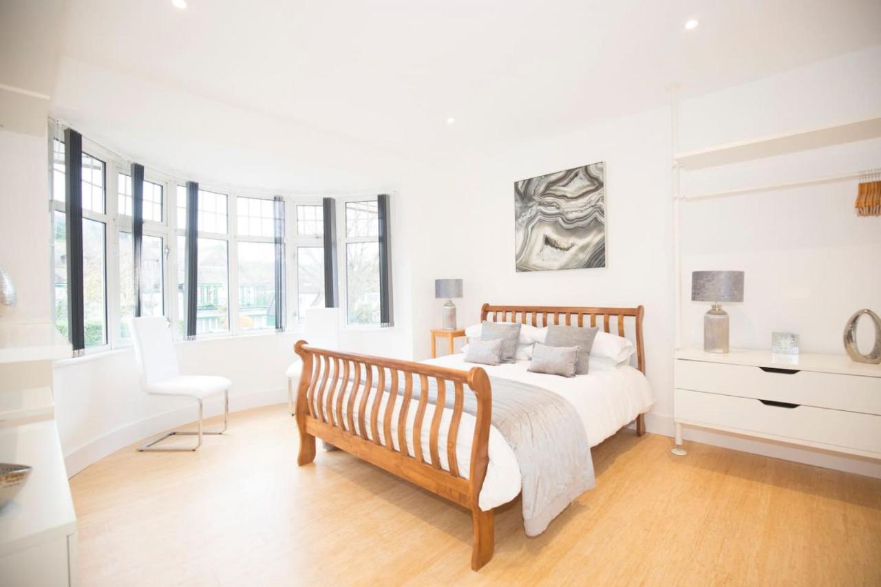 Orchard House-luxury House With Hot Tub Sleeps 12 * Brighton