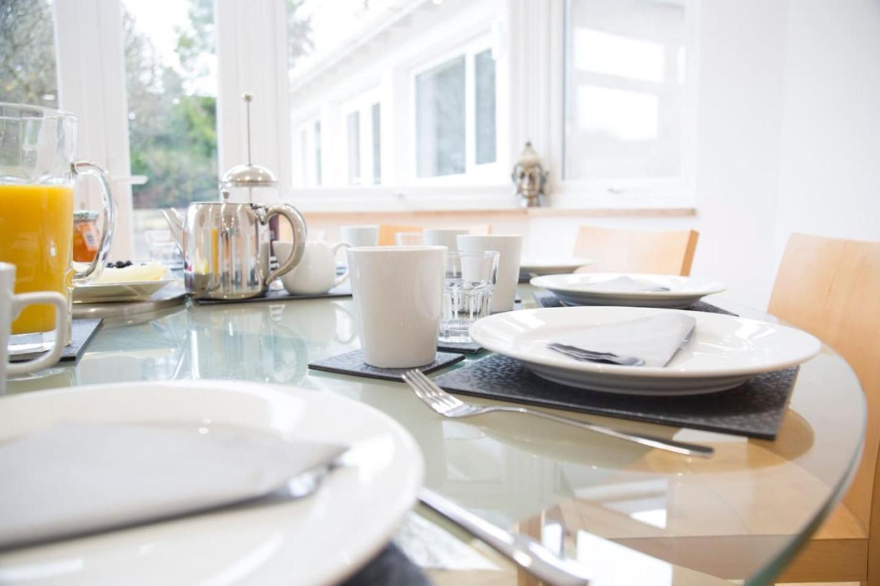 Orchard House-luxury House With Hot Tub Sleeps 12 Brighton