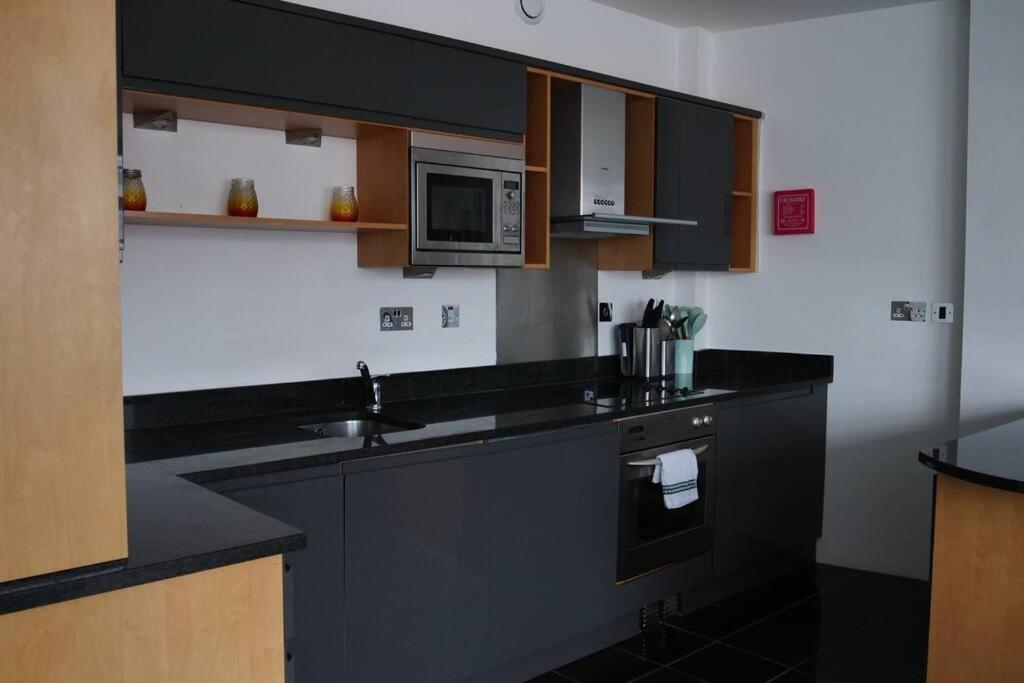 Modern Apartment, Amazing Location Apartment Brighton