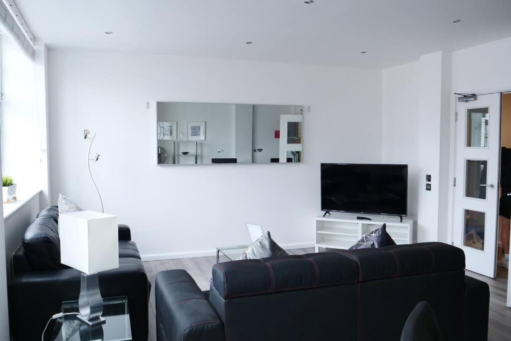 Apartment Modern Apartment, Amazing Location